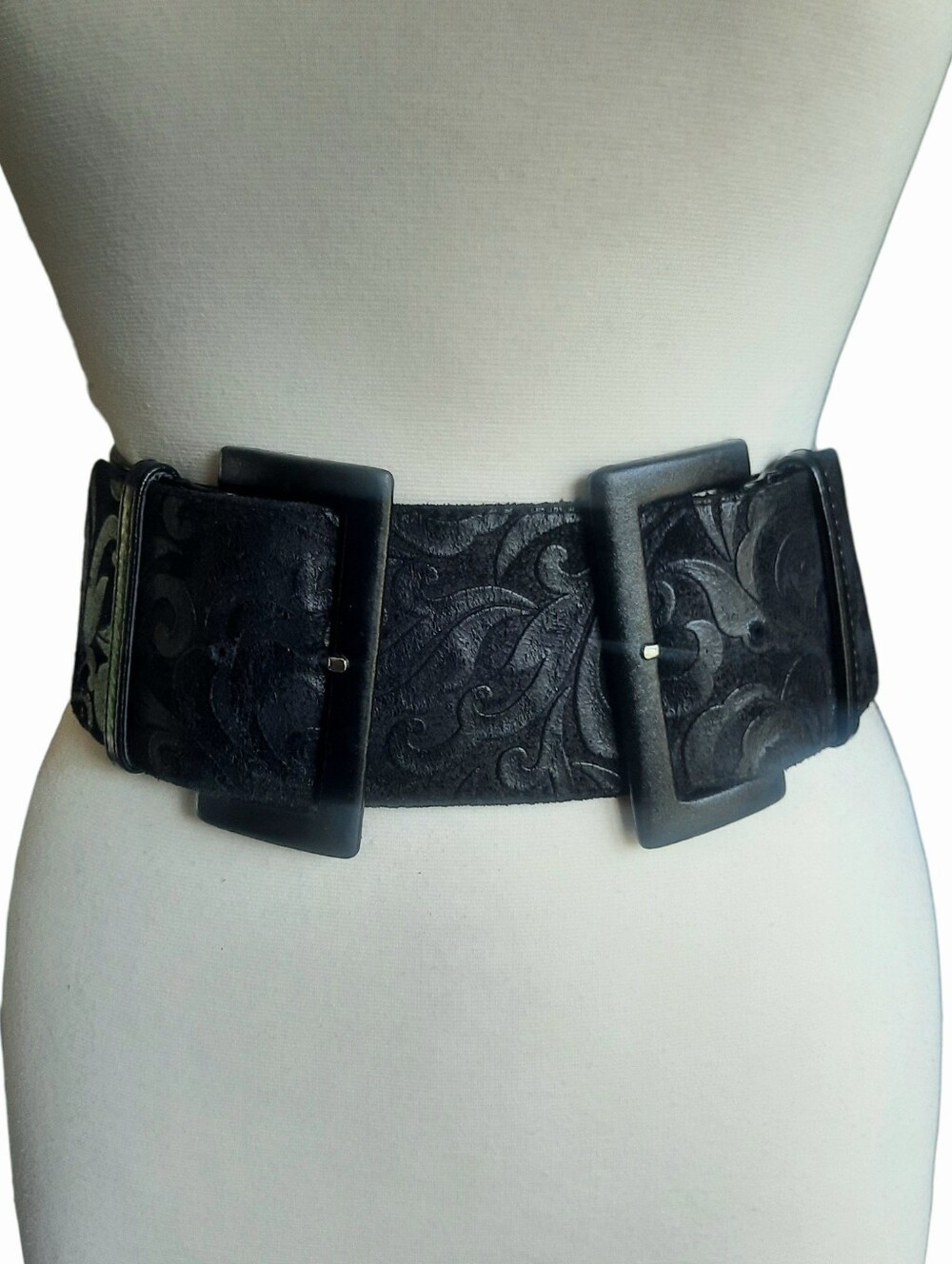 SUZI ROHER Wide 2-Buckle Black Baroque Embossed Leather Stretch Belt  Sz S/M